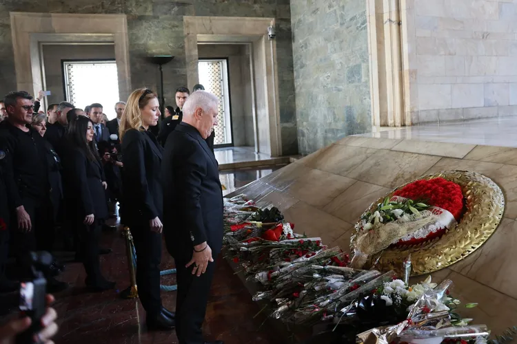 Bursa Büyükşehir Ata’sının huzurunda